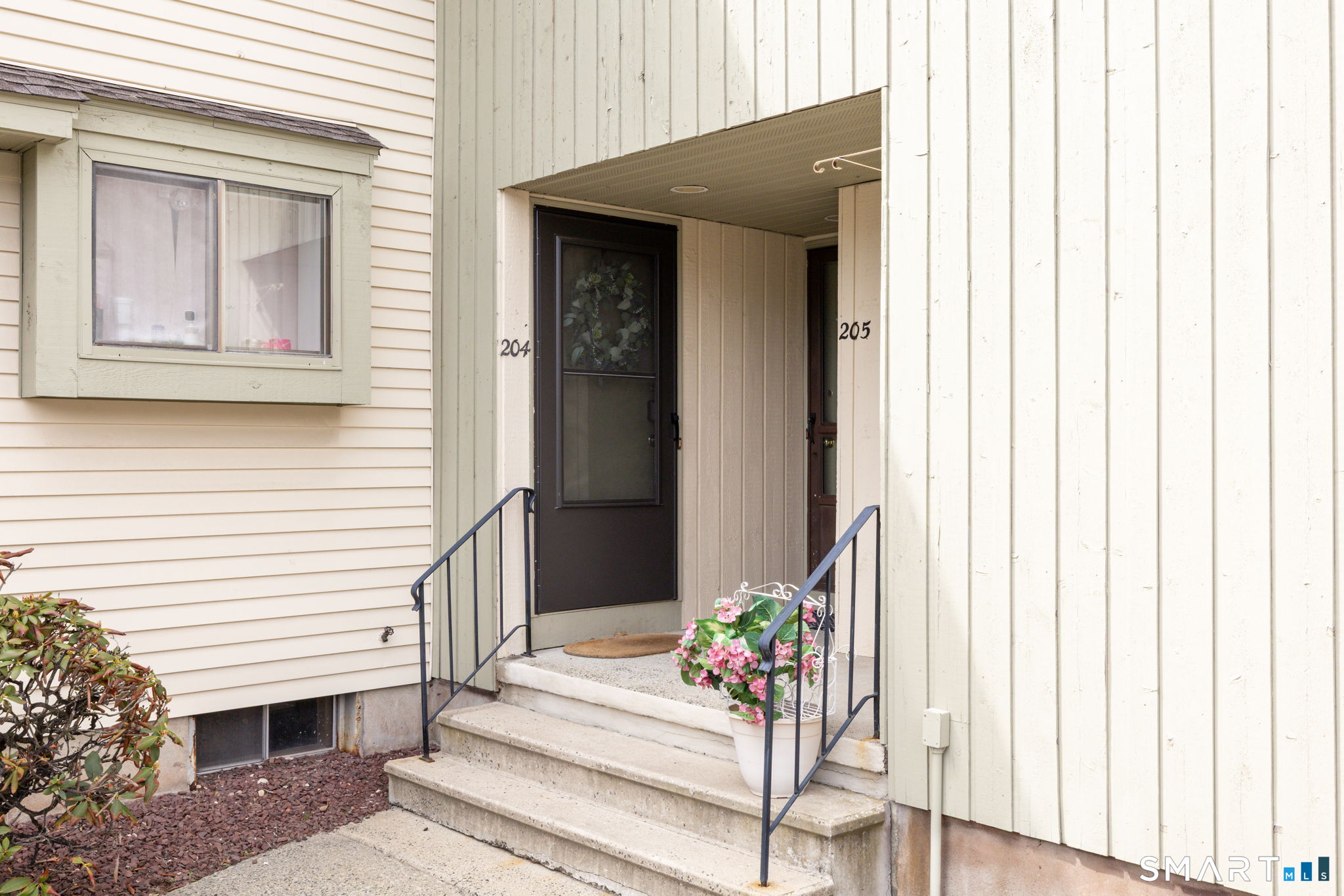 204 Summer Hill Drive South Windsor CT 06074