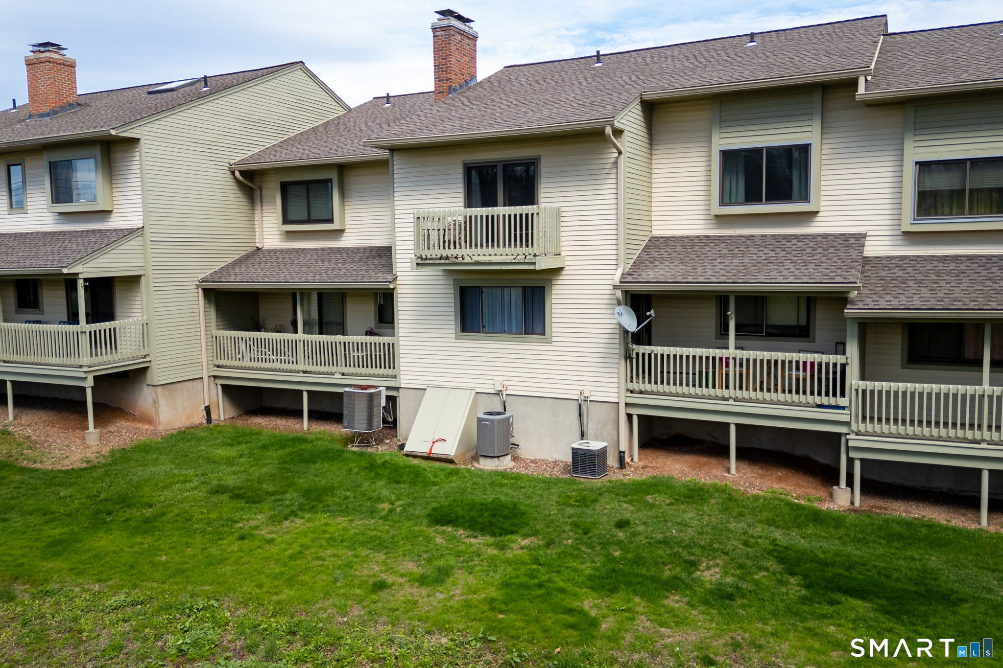 204 Summer Hill Drive South Windsor CT 06074