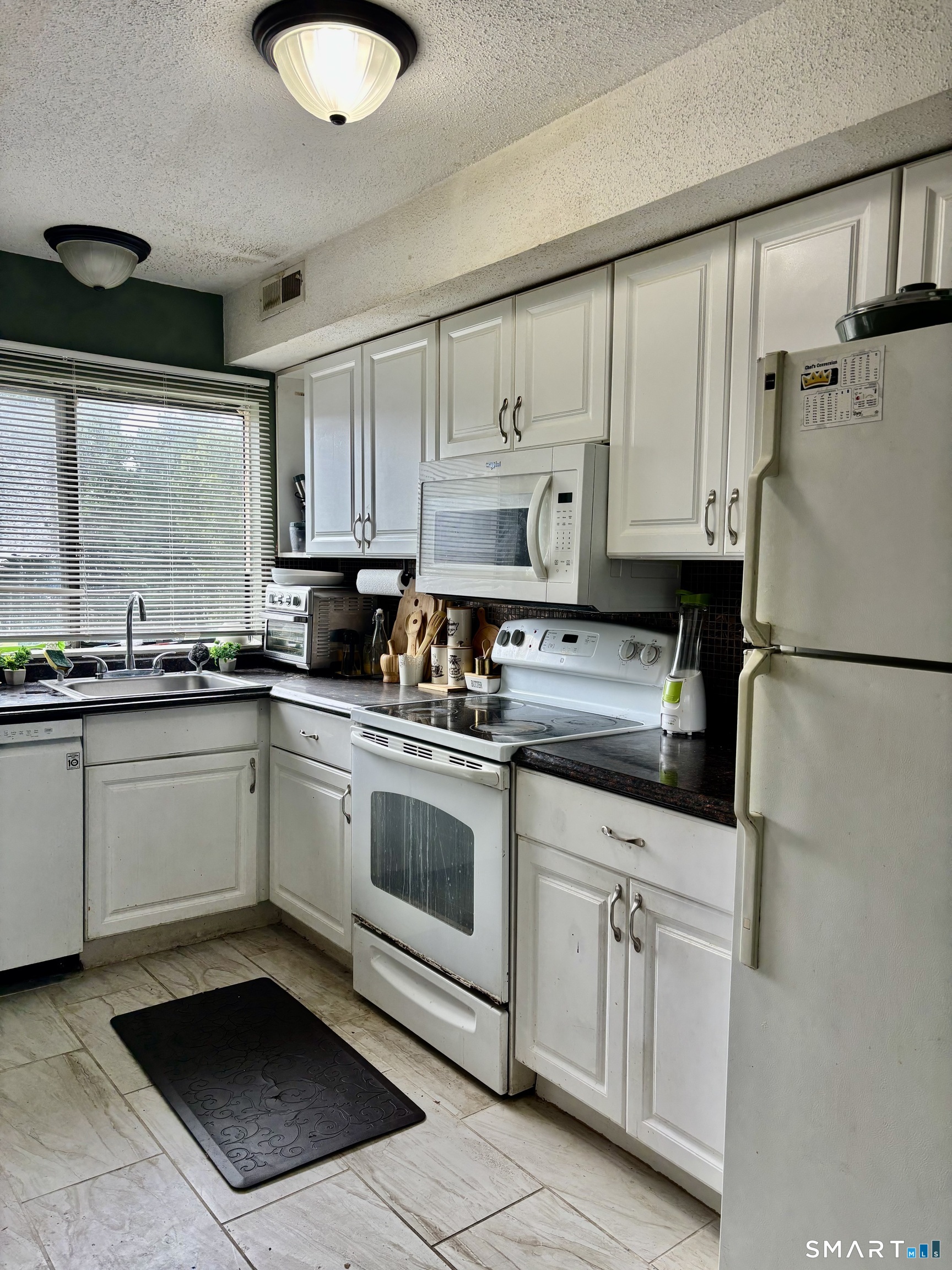 40 Crest Street West Haven CT 06516