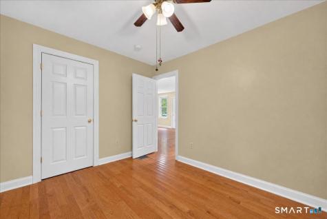 1 Harbor View Lane Norwich CT 06360