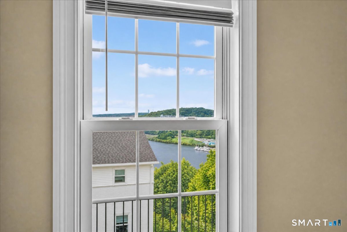1 Harbor View Lane Norwich CT 06360
