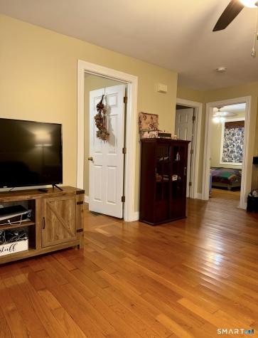1 Harbor View Lane Norwich CT 06360