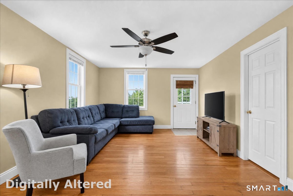 1 Harbor View Lane Norwich CT 06360