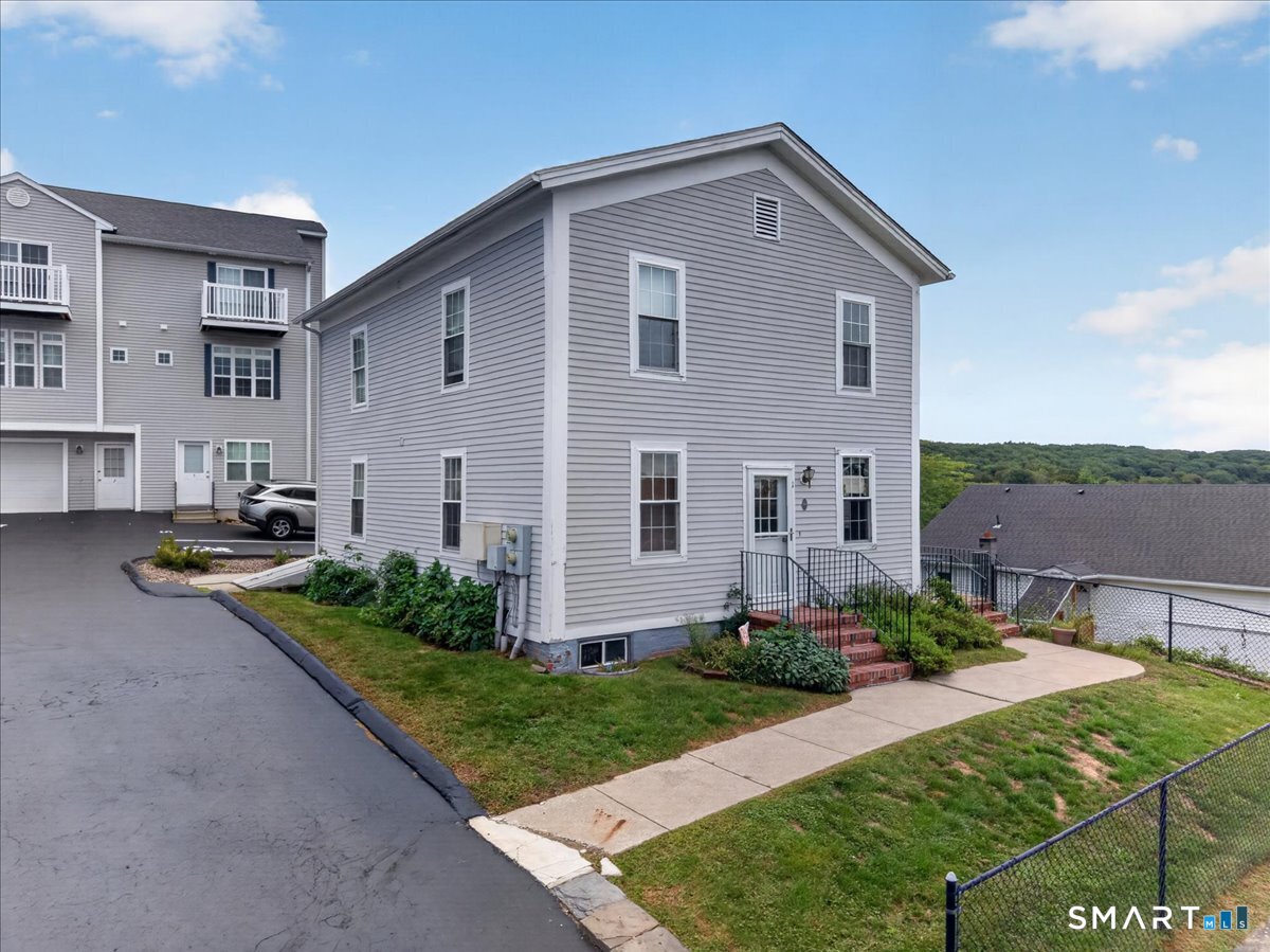 1 Harbor View Lane Norwich CT 06360