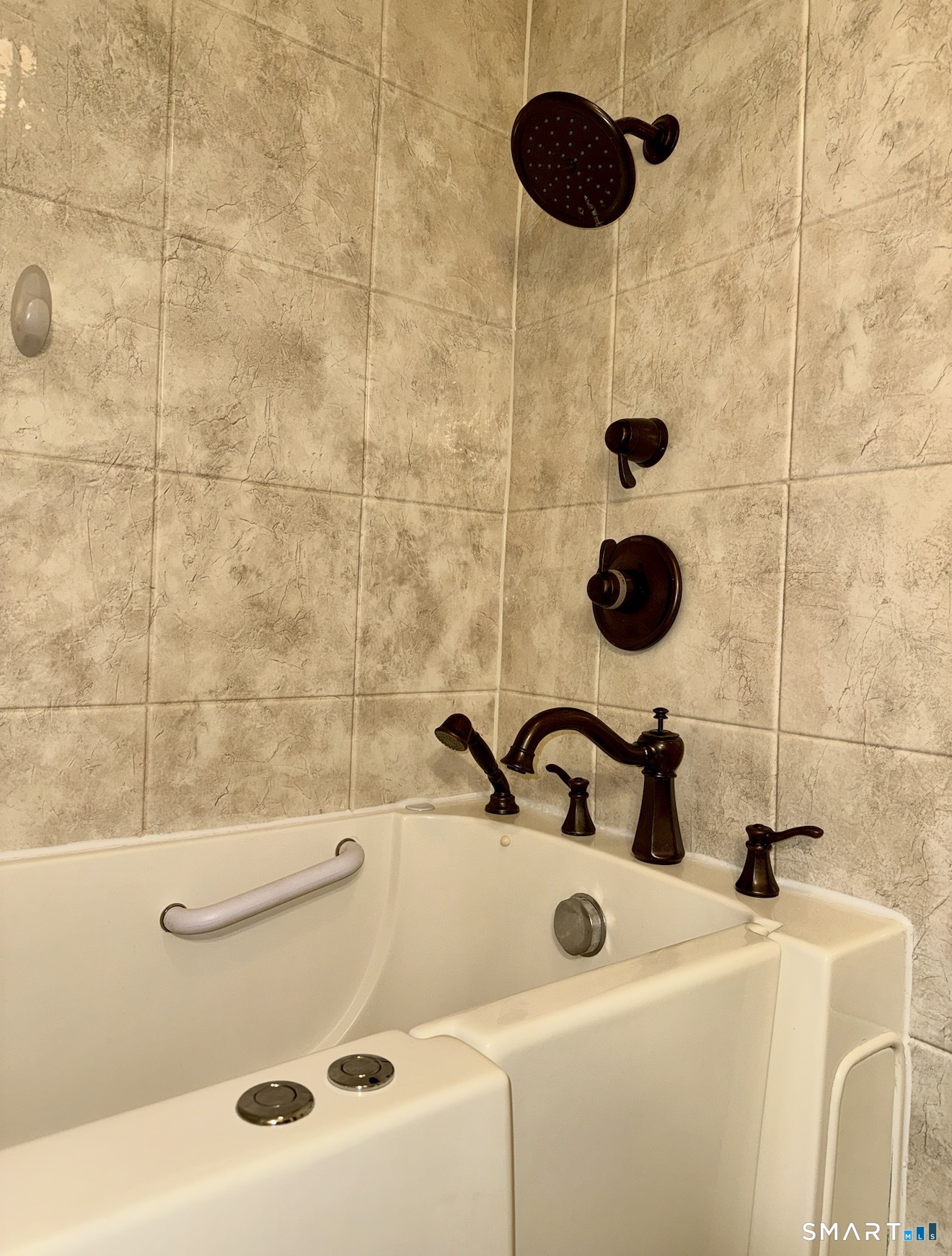 1 Harbor View Lane Norwich CT 06360