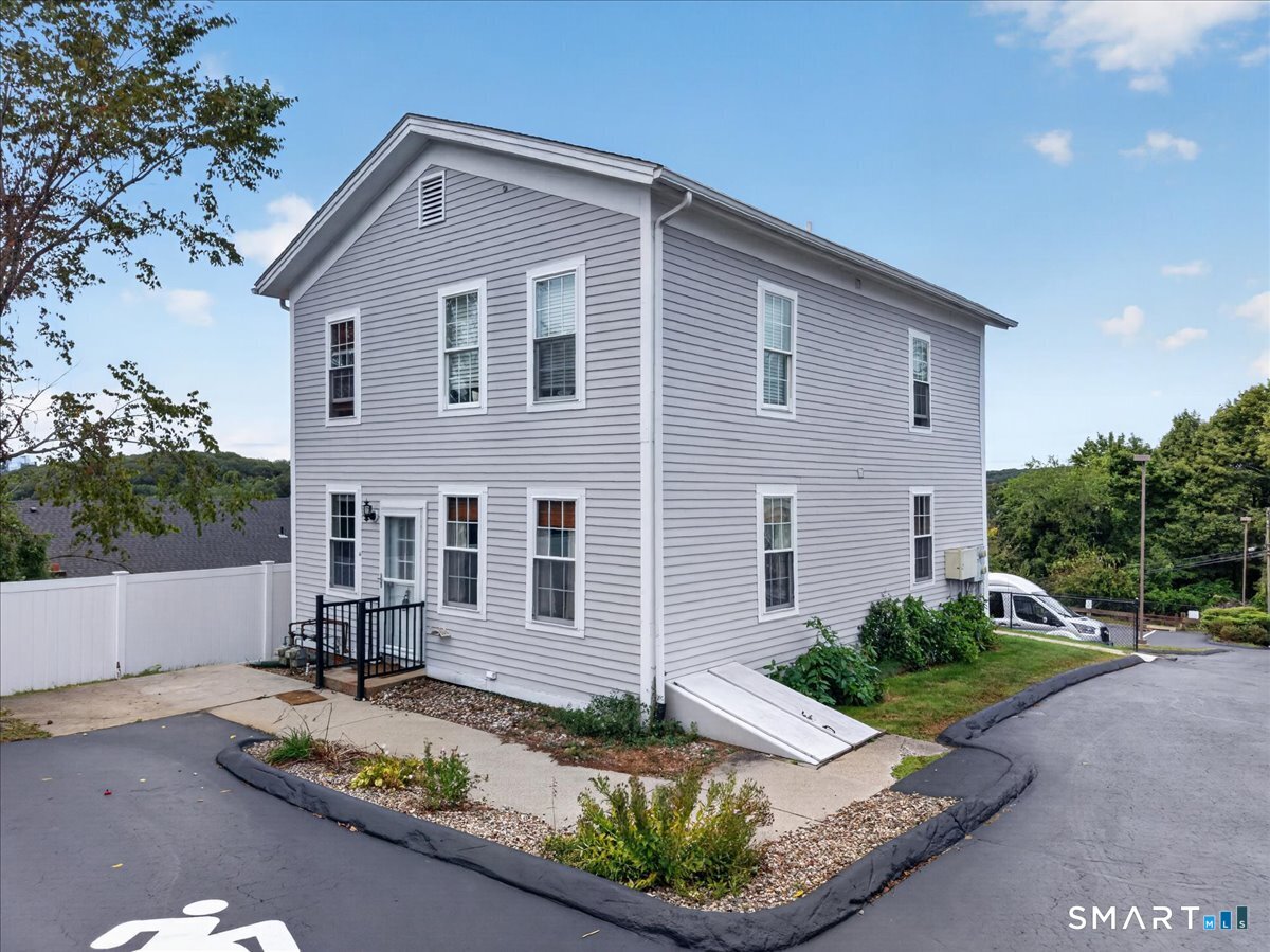 1 Harbor View Lane Norwich CT 06360