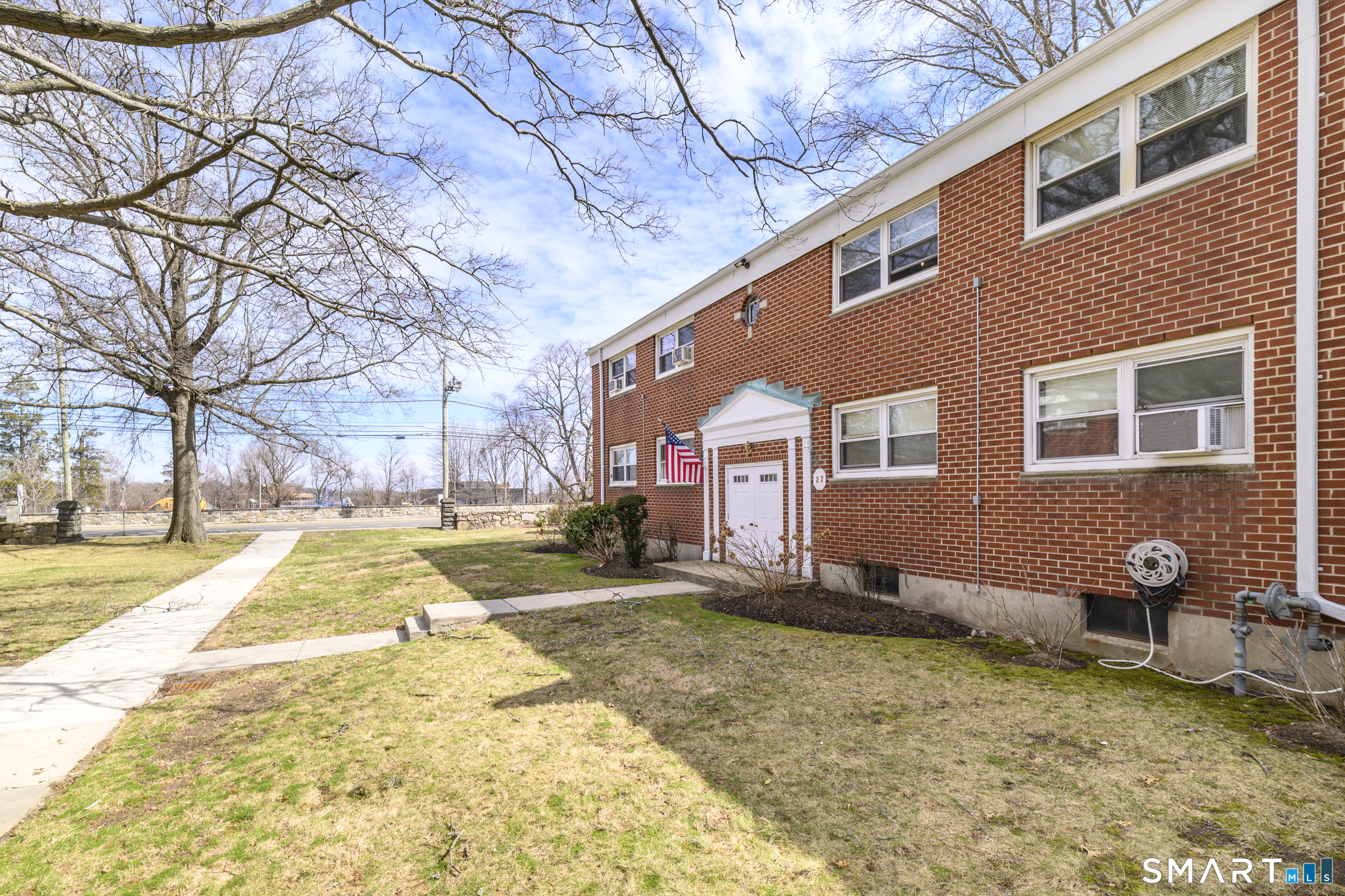 22 Courtland Avenue Stamford CT 06902