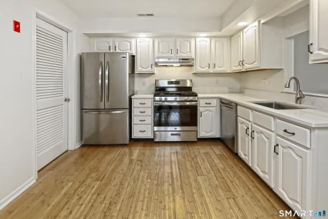 58 Greenview Lane Milford CT 06461