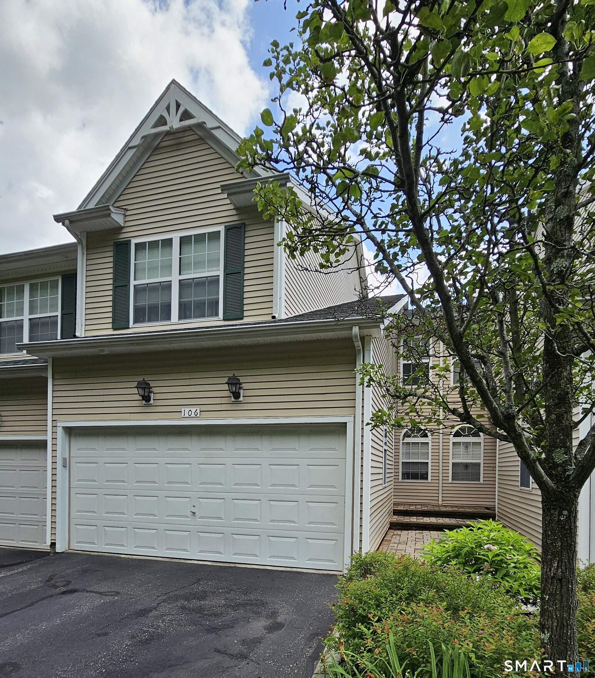 106 Concord Lane Bethel CT 06801