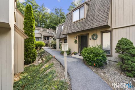 14 Great Meadow Lane Farmington CT 06001