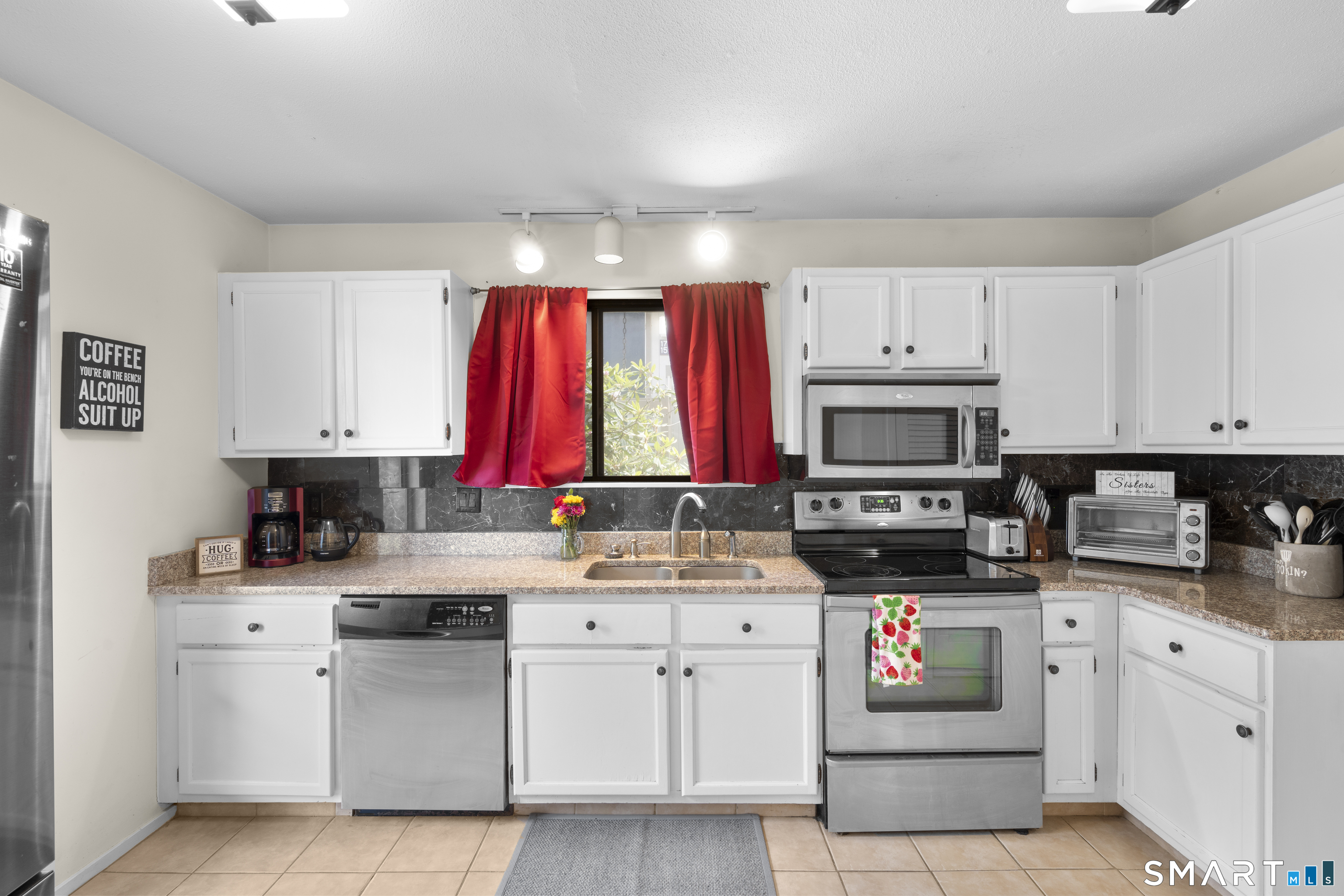 14 Great Meadow Lane Farmington CT 06001