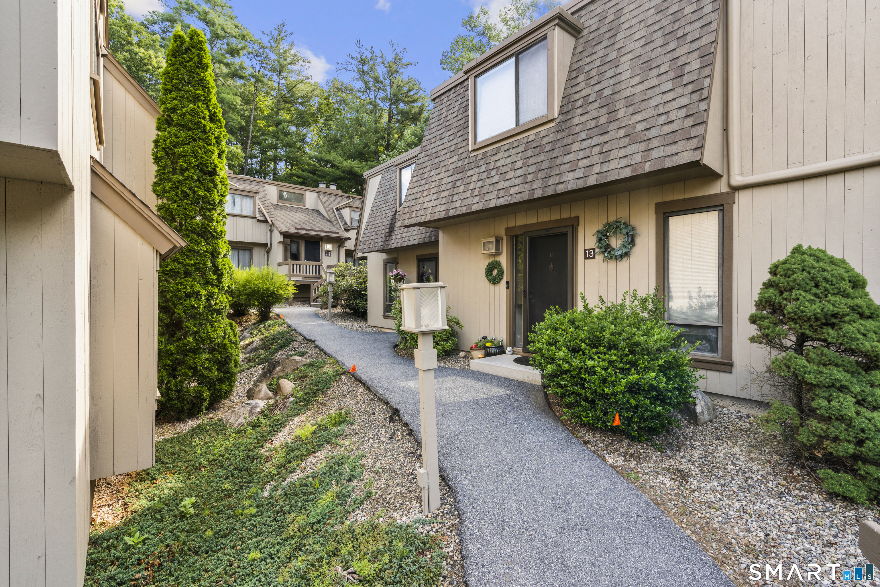 14 Great Meadow Lane Farmington CT 06001