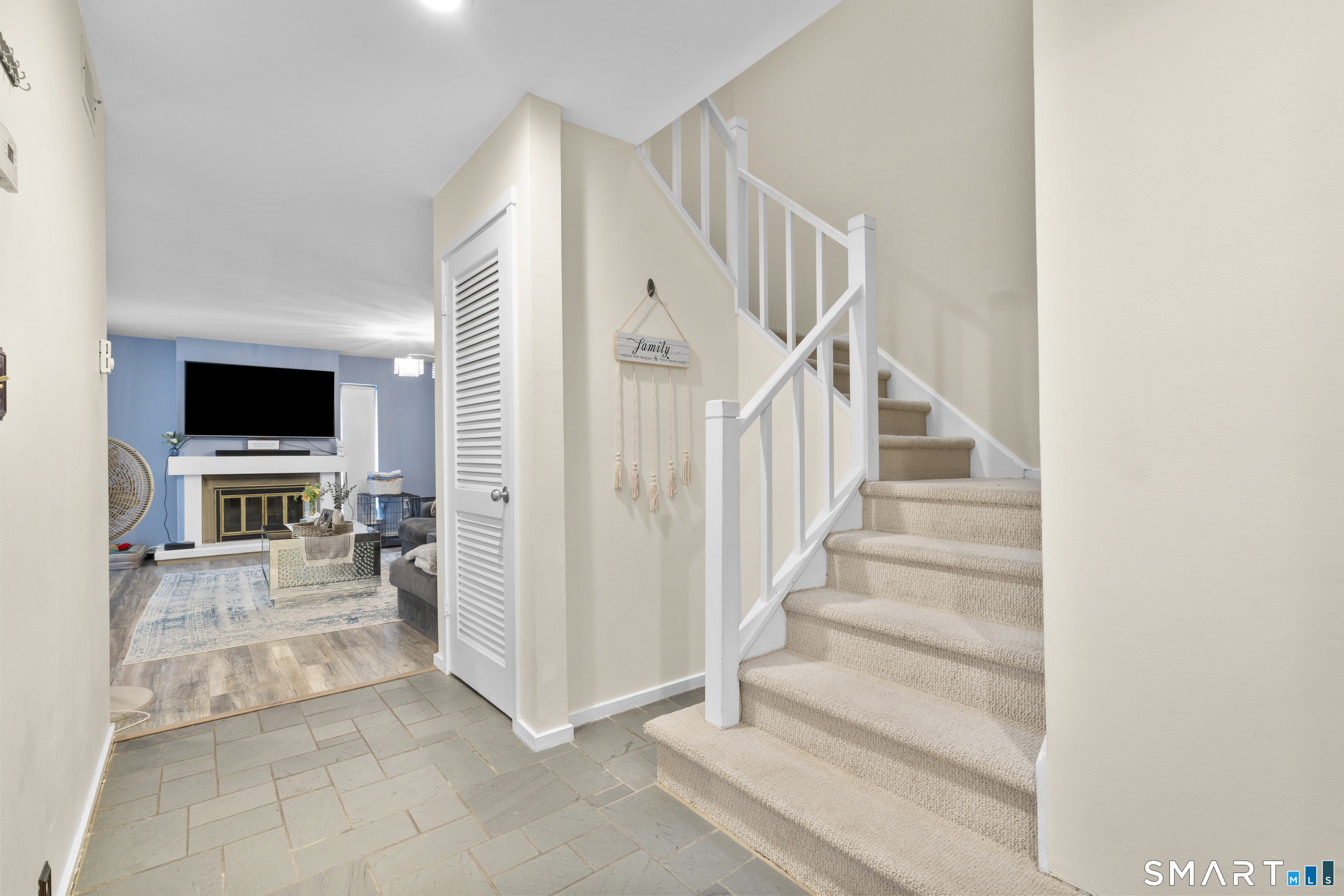 14 Great Meadow Lane Farmington CT 06001