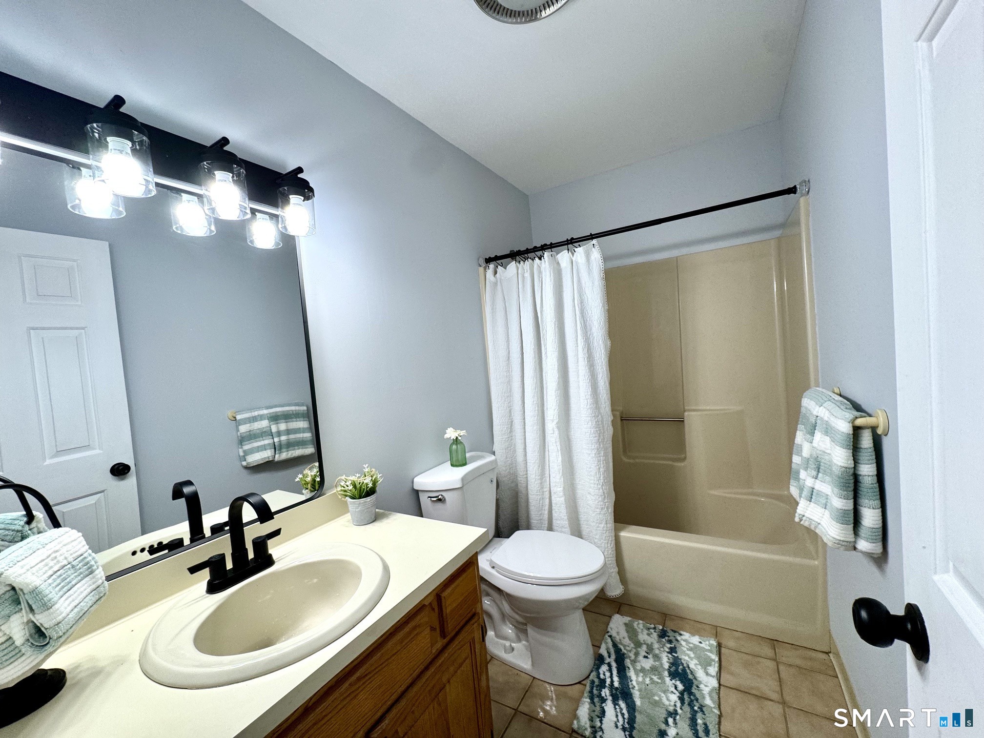 28 Highland Drive Monroe CT 06468