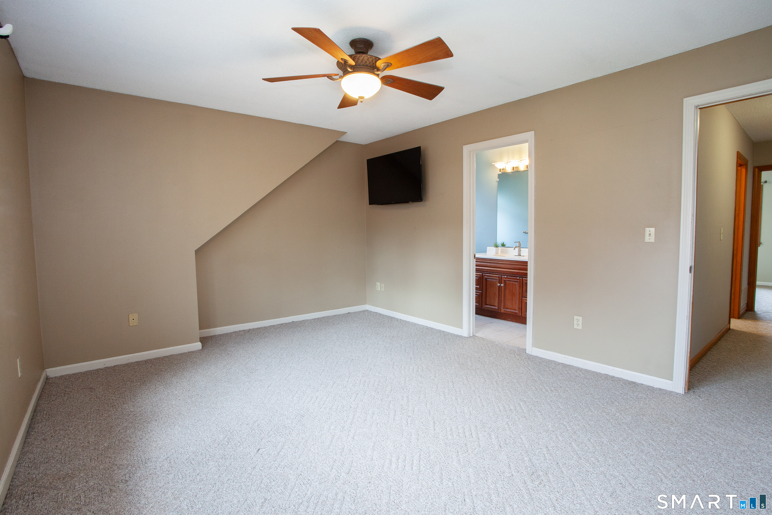 66 Woodcock Court Windsor Locks CT 06096