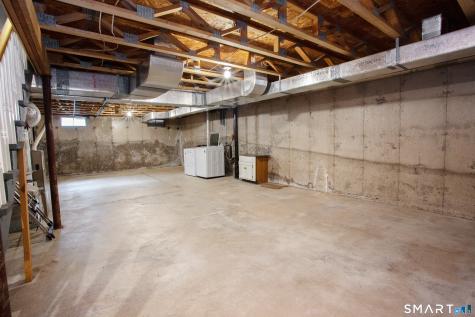 66 Woodcock Court Windsor Locks CT 06096