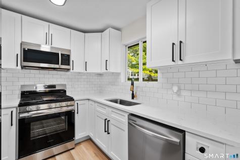 223 Thompson Street East Haven CT 06513