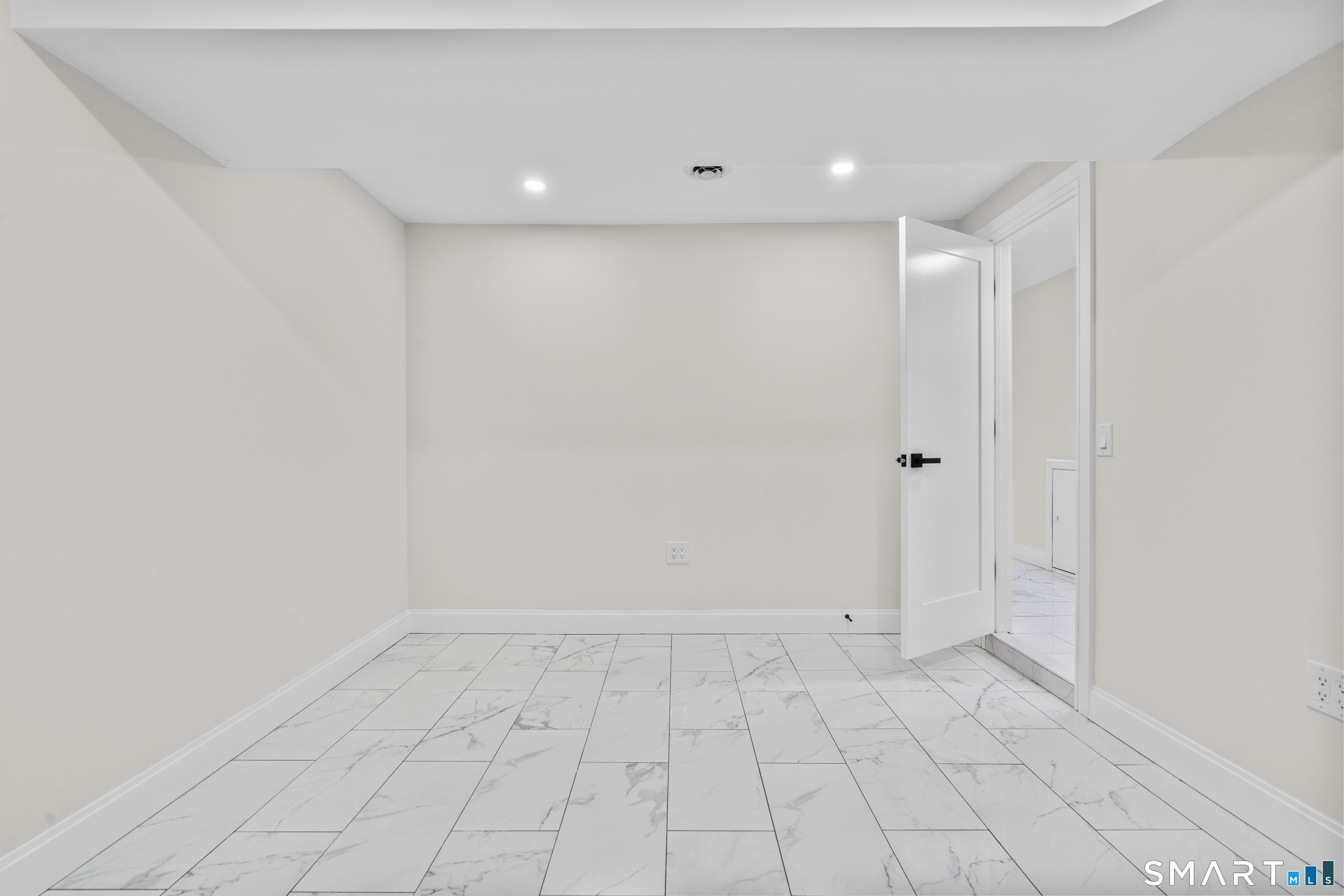 223 Thompson Street East Haven CT 06513