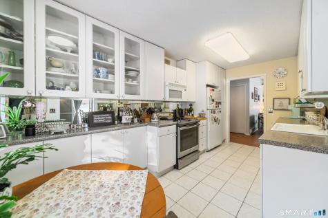 419 Heritage Village Southbury CT 06488