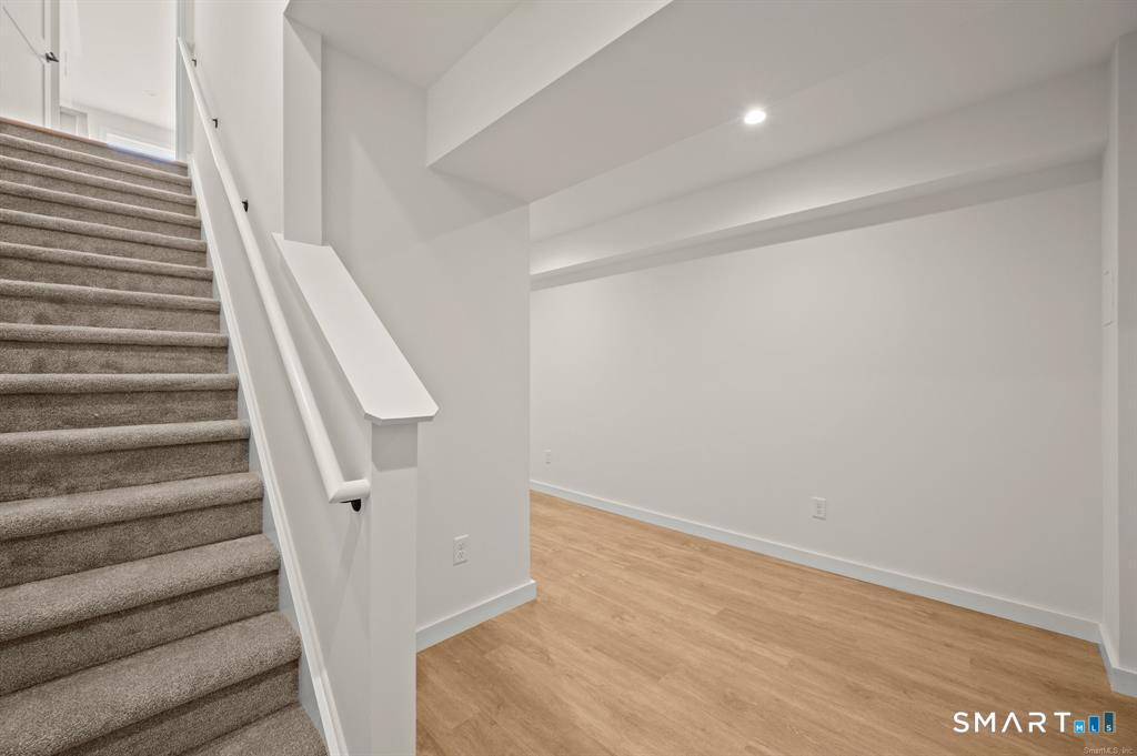 14 Fieldstone Court Bethel CT 06801