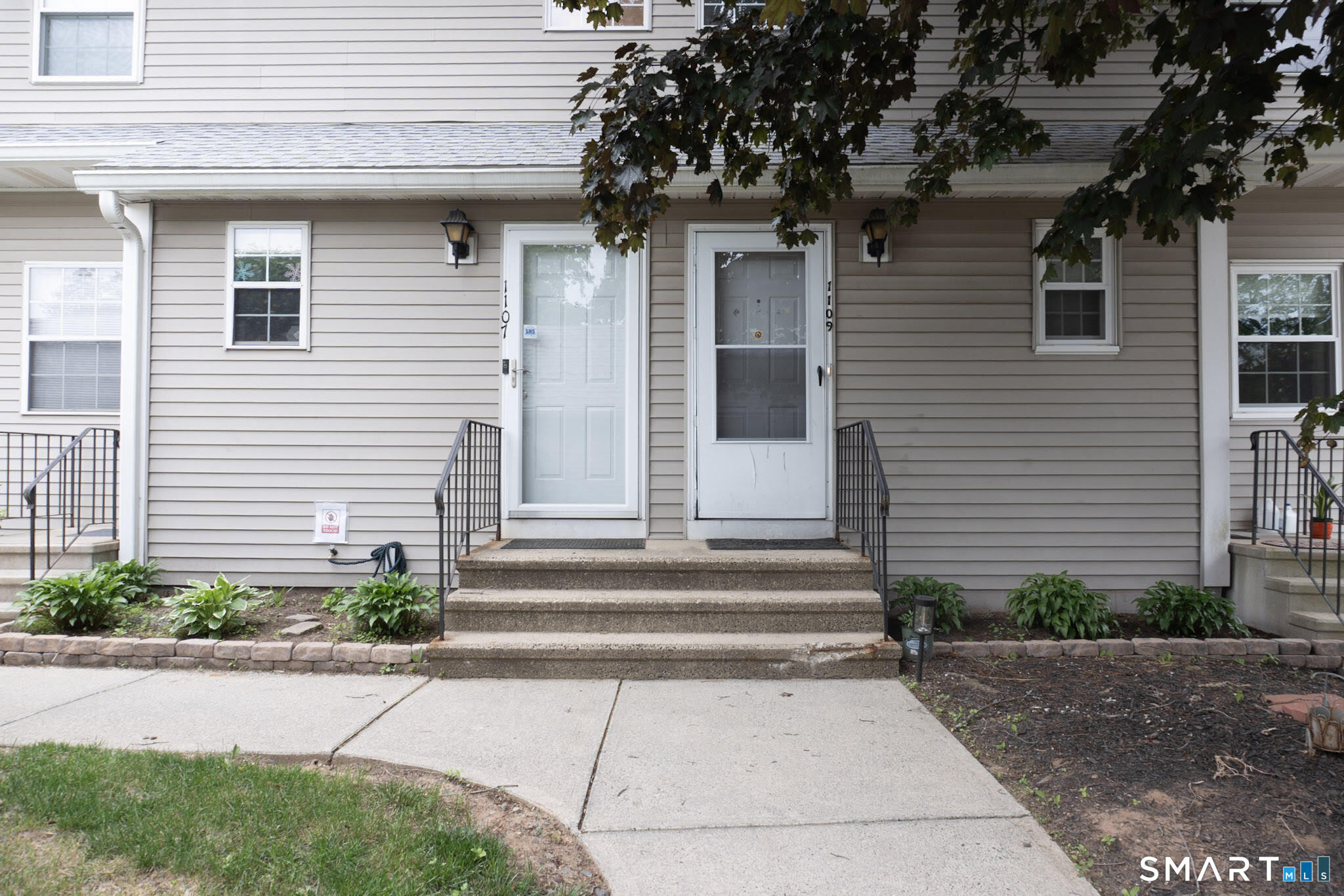 1109 Sunfield Drive South Windsor CT 06074