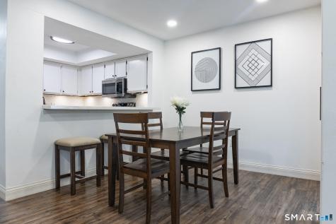 1109 Sunfield Drive South Windsor CT 06074