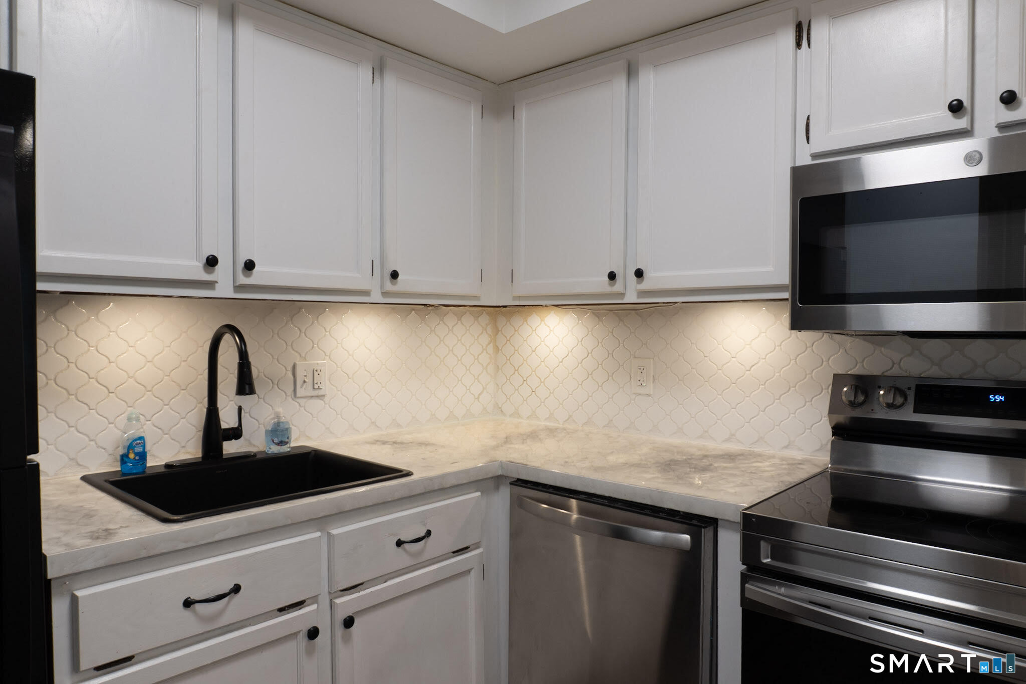 1109 Sunfield Drive South Windsor CT 06074