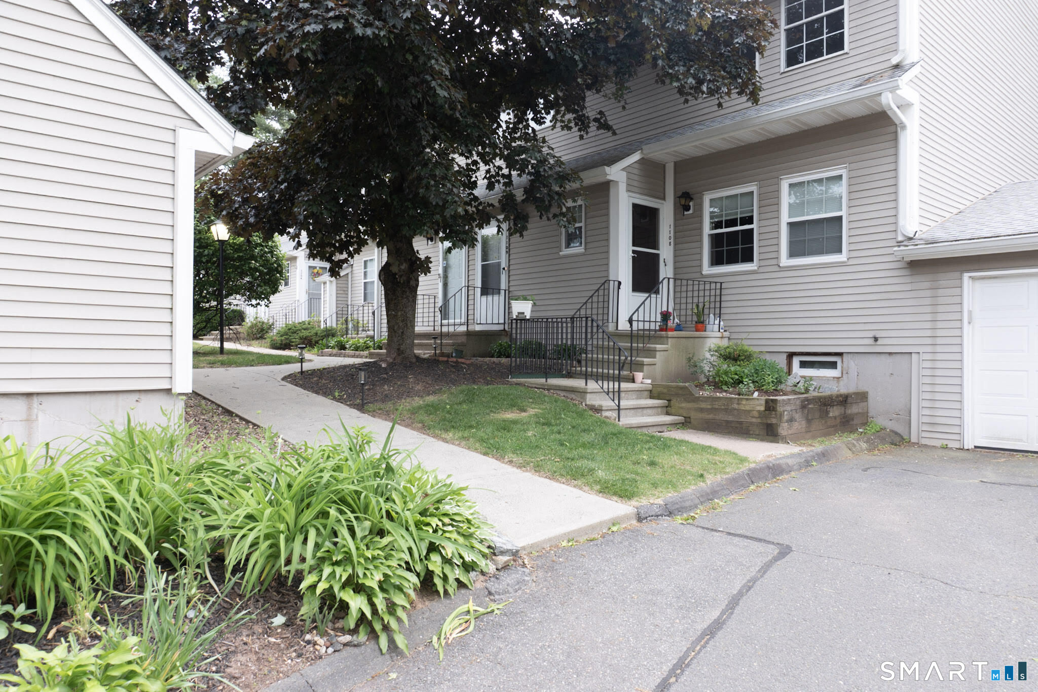 1109 Sunfield Drive South Windsor CT 06074