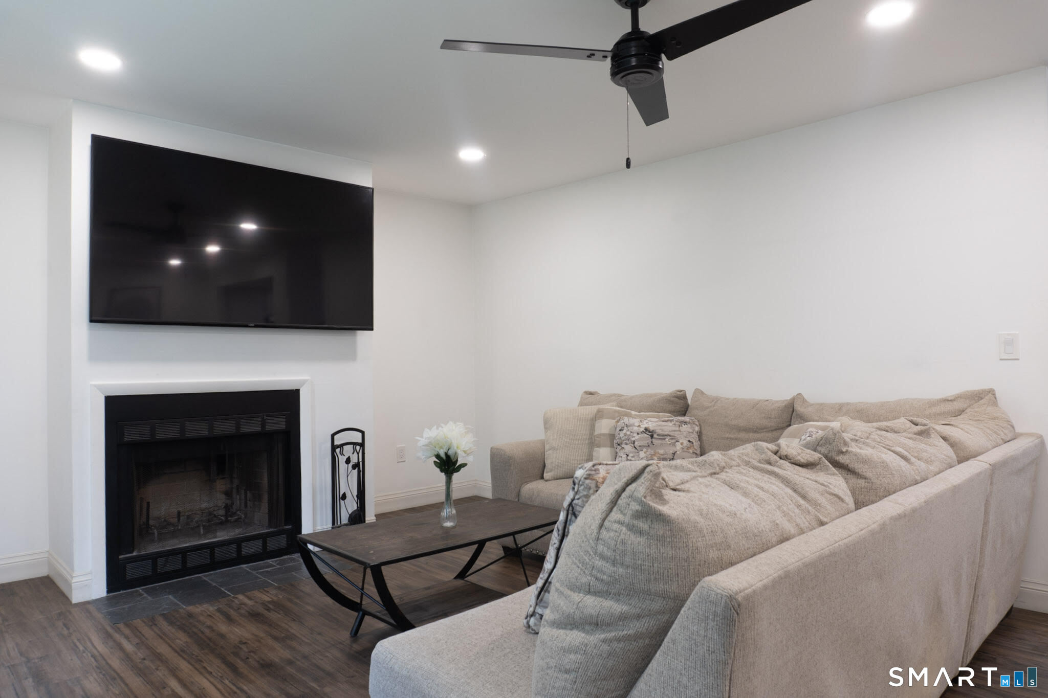 1109 Sunfield Drive South Windsor CT 06074