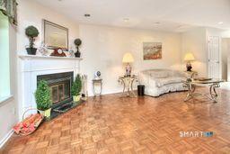 100 Glen Side Wilton CT 06897