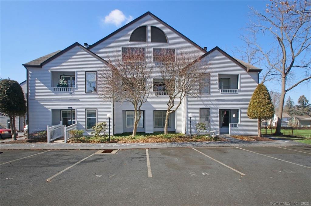 20 Raymond Place Danbury CT 06810
