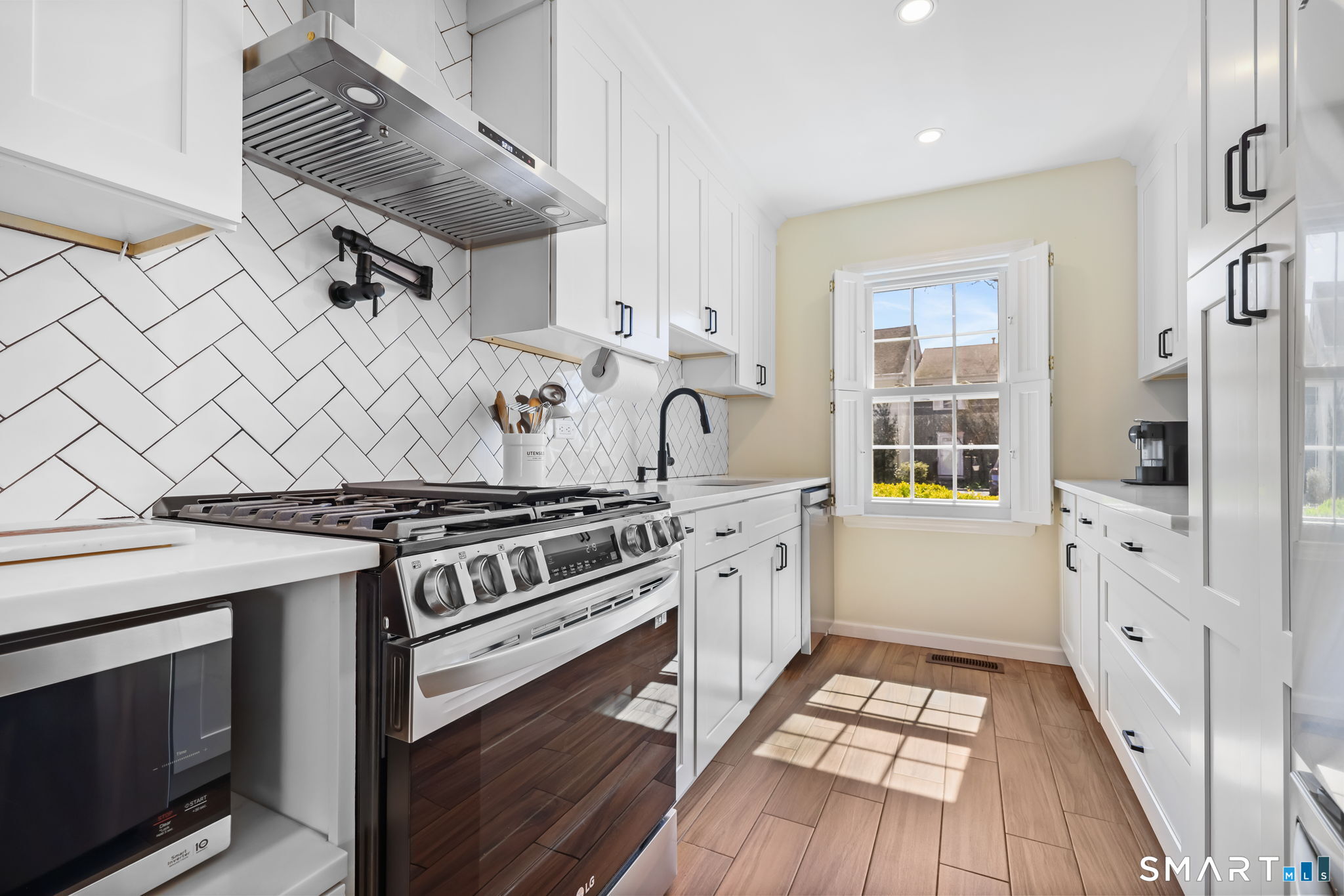 98 Valley Road Greenwich CT 06807