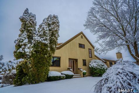 635 North Trail Stratford CT 06614