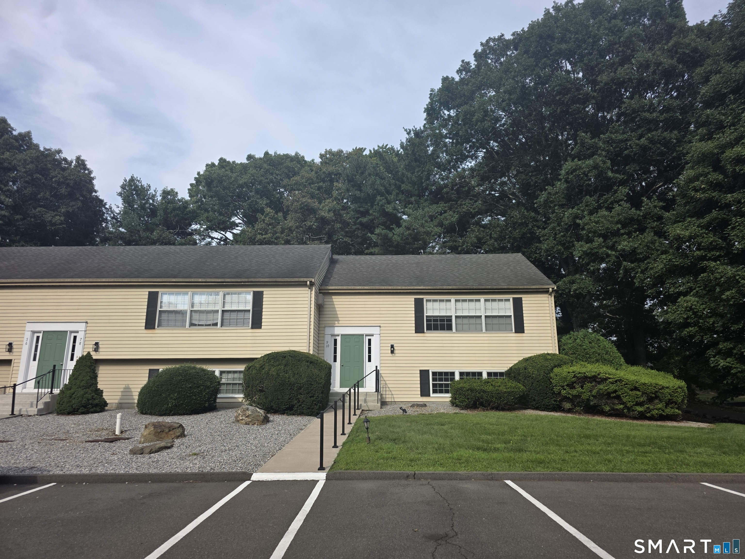 10 Brantwood Drive Madison CT 06443