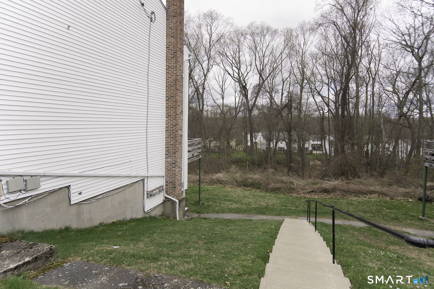 27 Allen Drive Montville CT 06382
