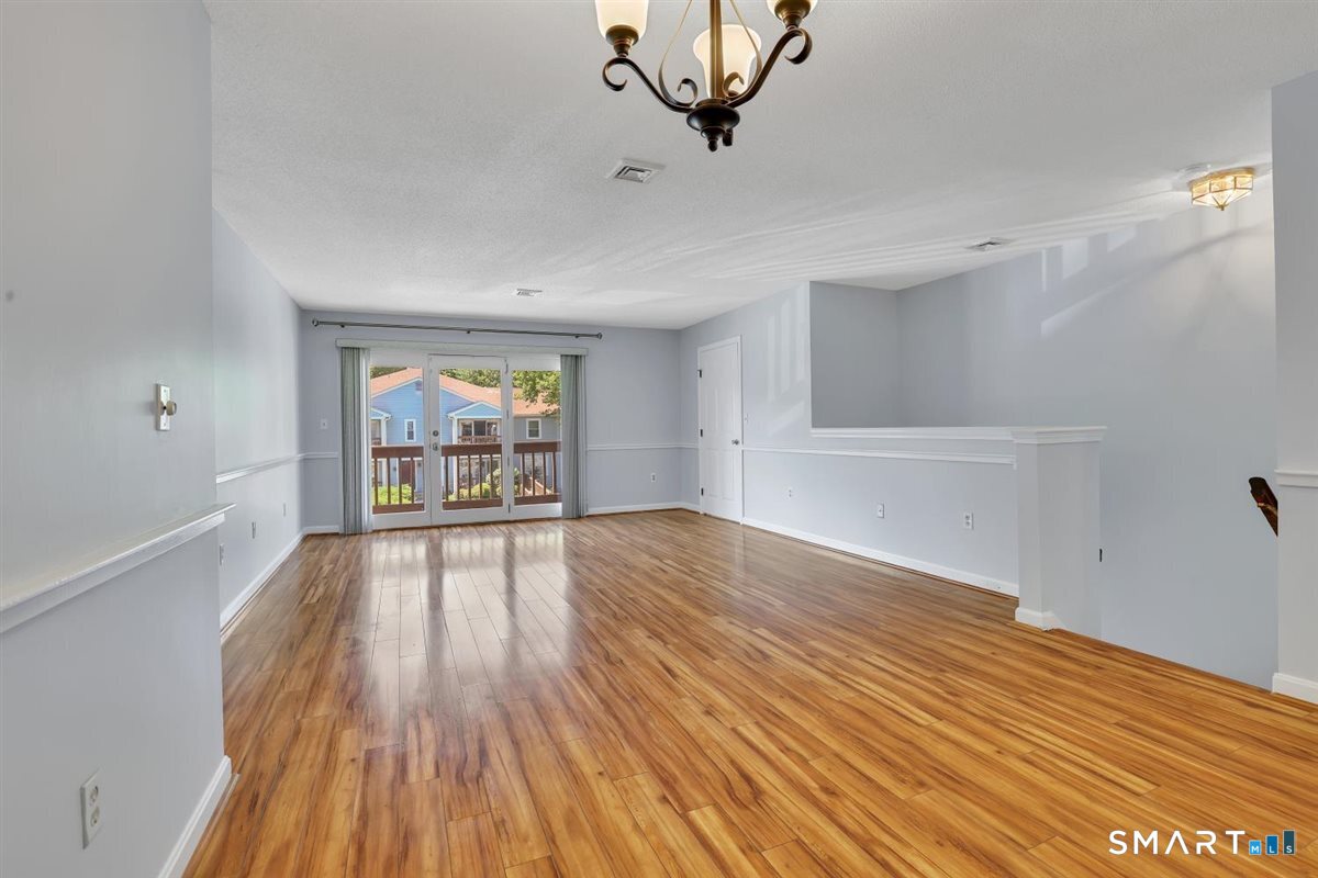 204 Ashmead Commons Enfield CT 06082