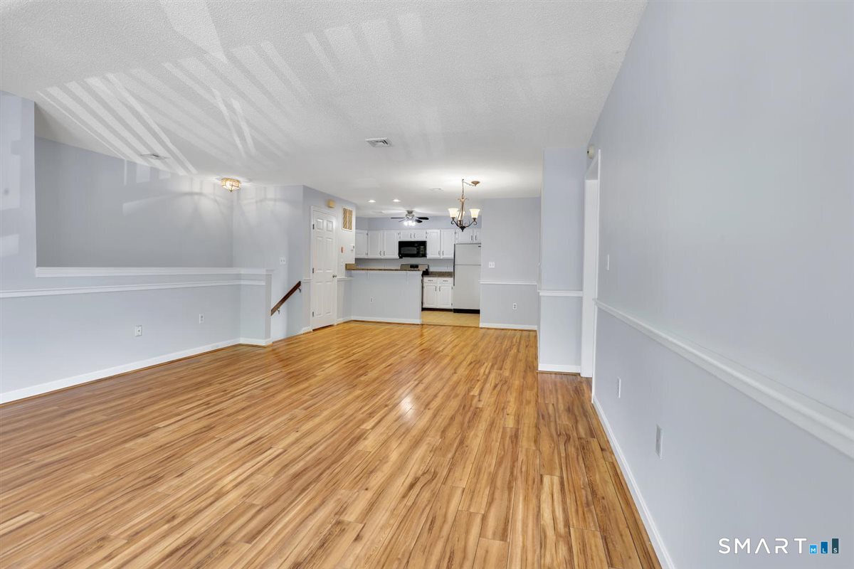 204 Ashmead Commons Enfield CT 06082