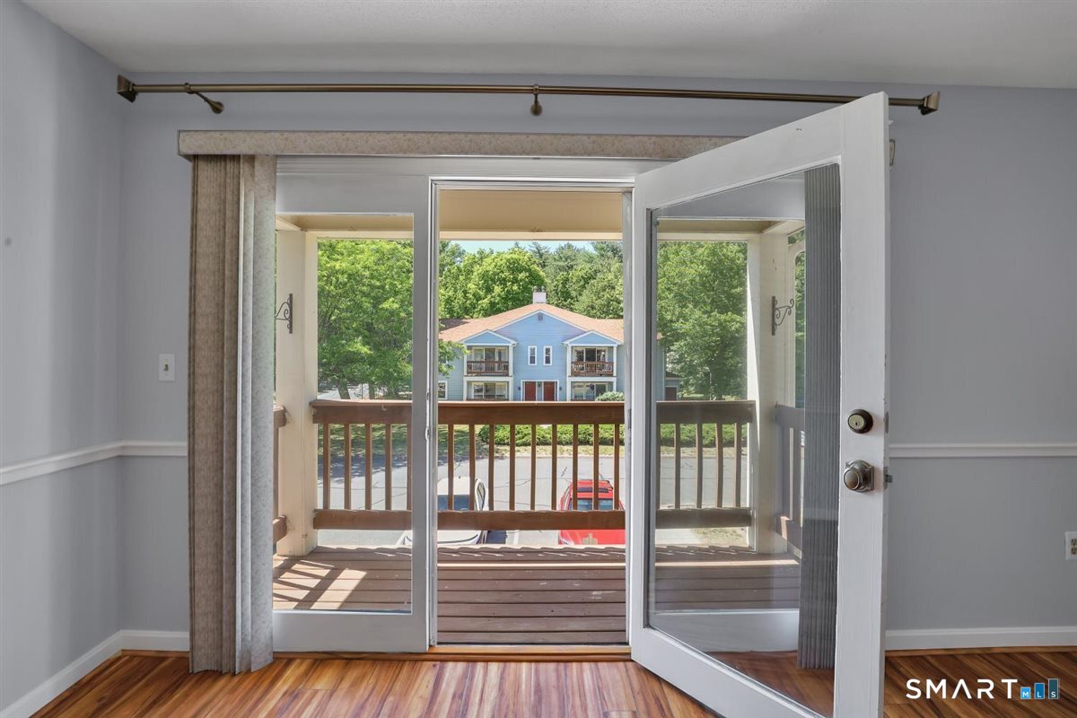 204 Ashmead Commons Enfield CT 06082