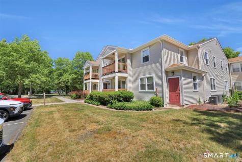 204 Ashmead Commons Enfield CT 06082