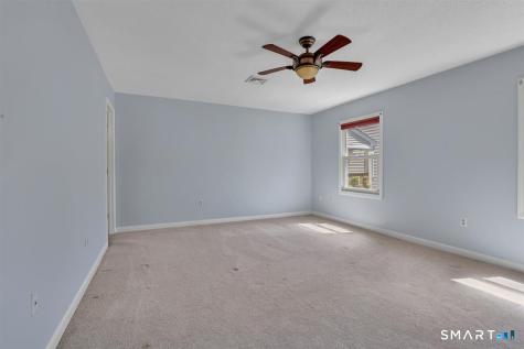 204 Ashmead Commons Enfield CT 06082