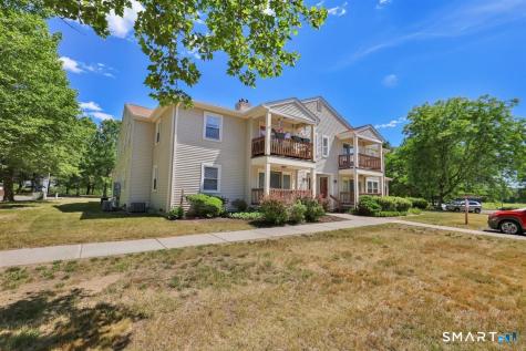 204 Ashmead Commons Enfield CT 06082