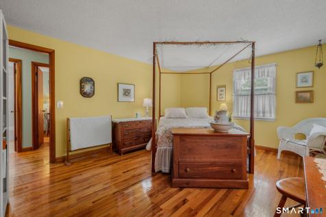78 Corey Lane East Lyme CT 06357