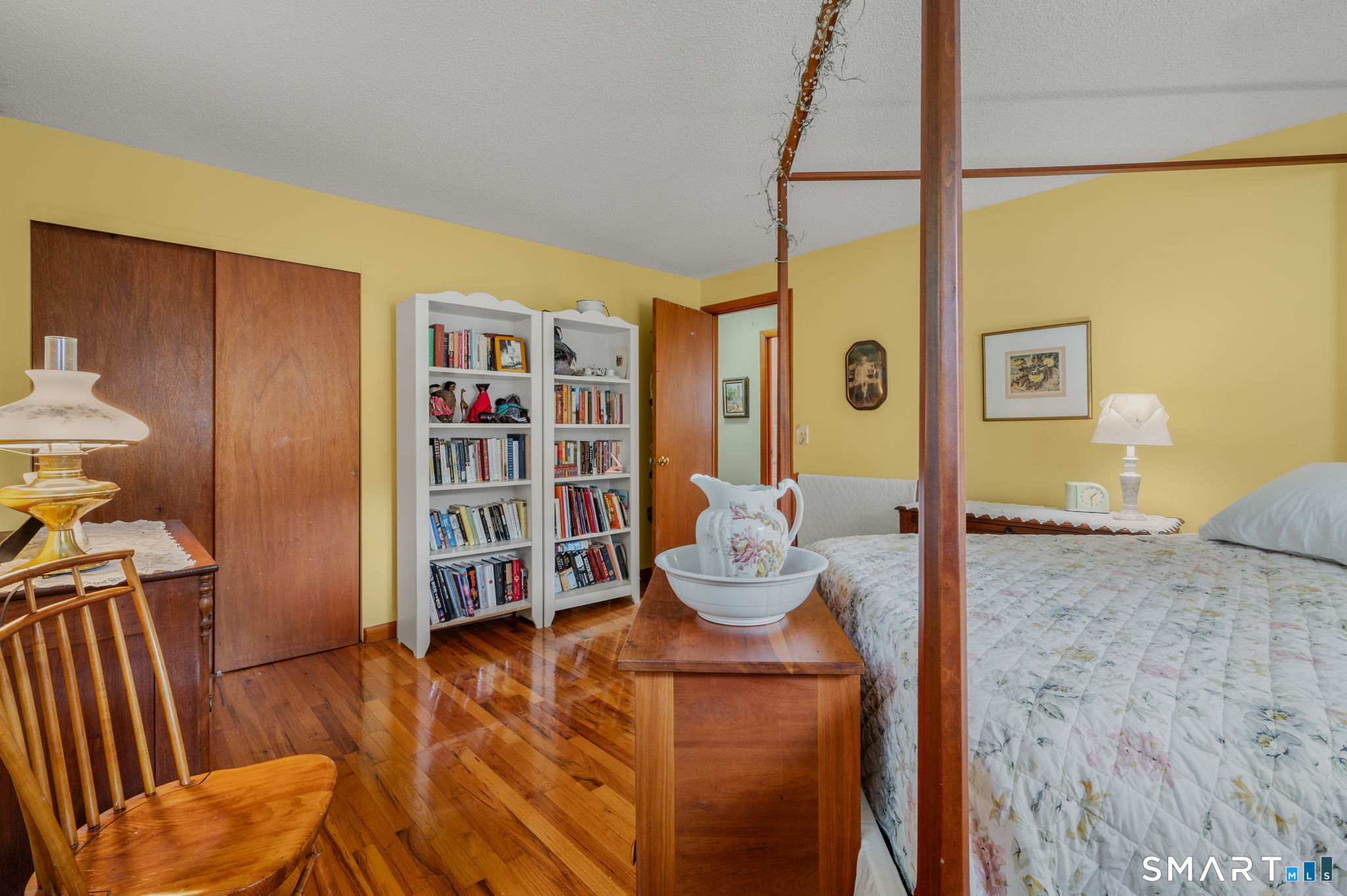 78 Corey Lane East Lyme CT 06357