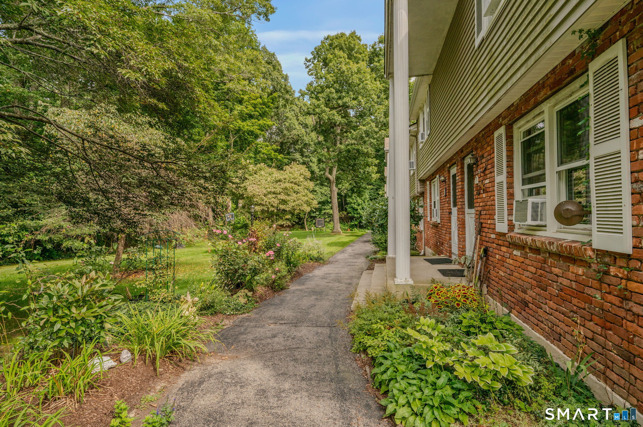 78 Corey Lane East Lyme CT 06357