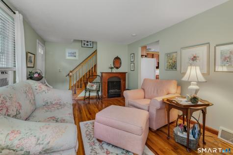 78 Corey Lane East Lyme CT 06357