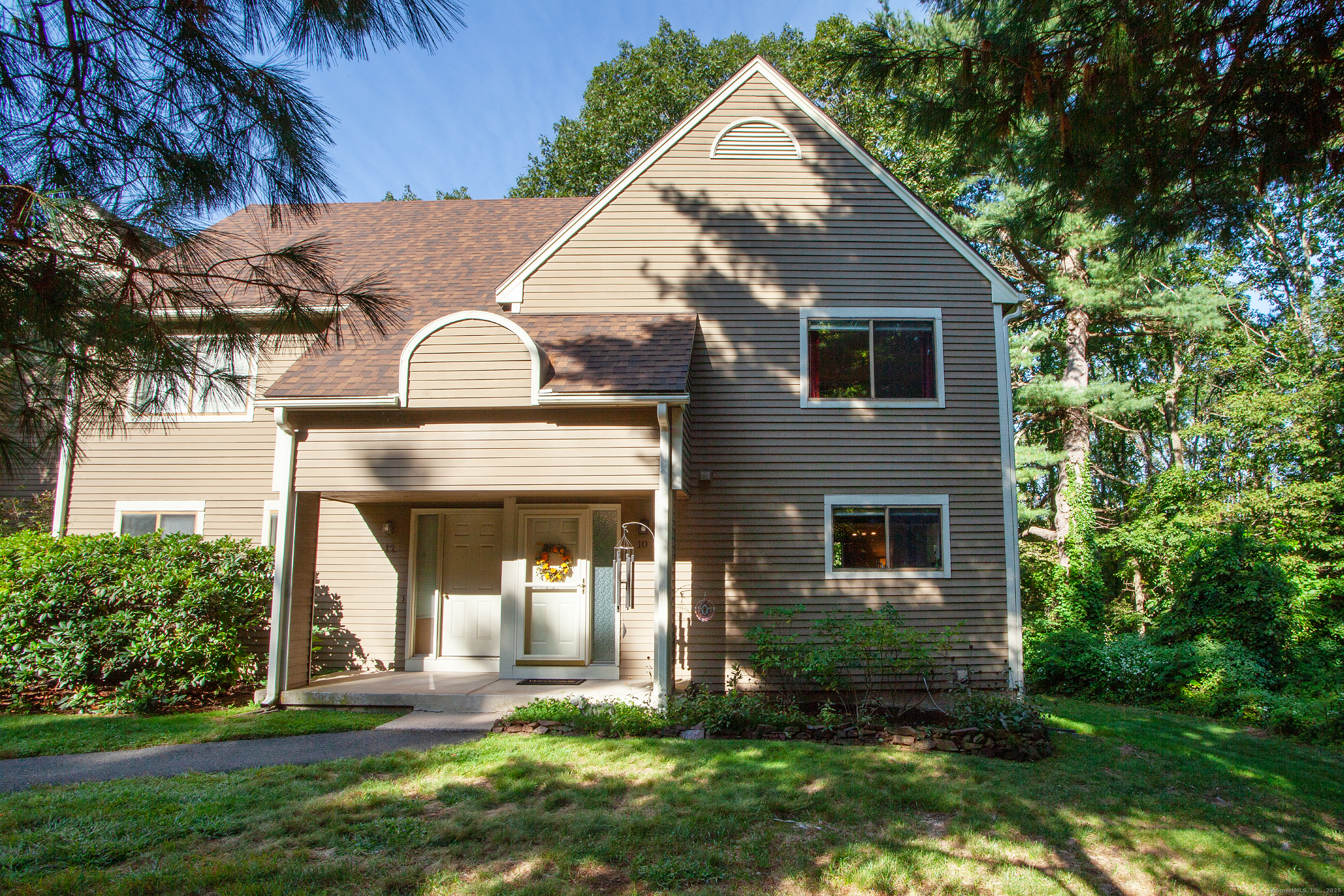10 Wood Duck Lane Simsbury CT 06081