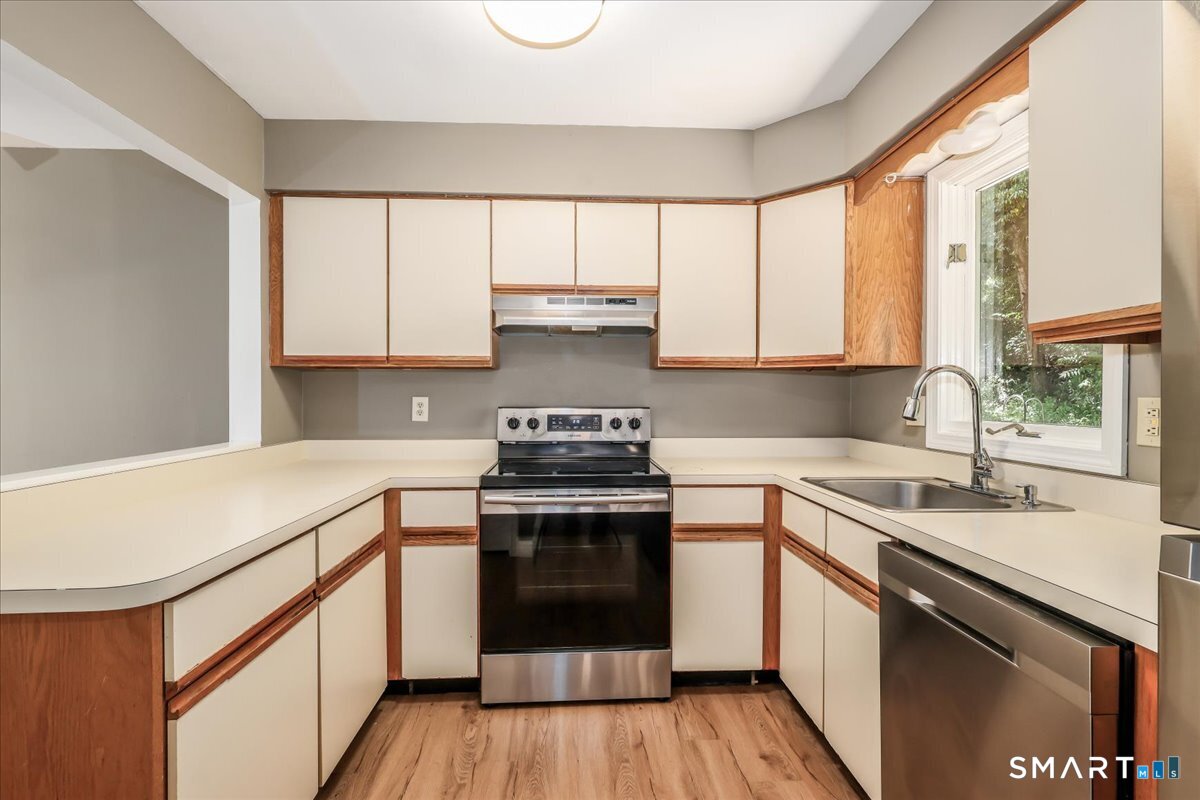 52 Twin Oaks New Milford CT 06776