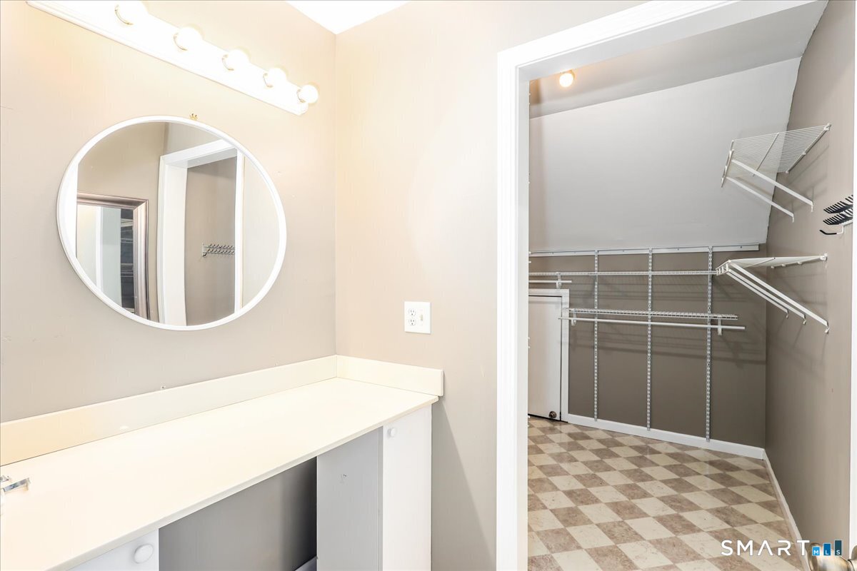 52 Twin Oaks New Milford CT 06776