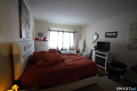 79 Claudia Drive West Haven CT 06516