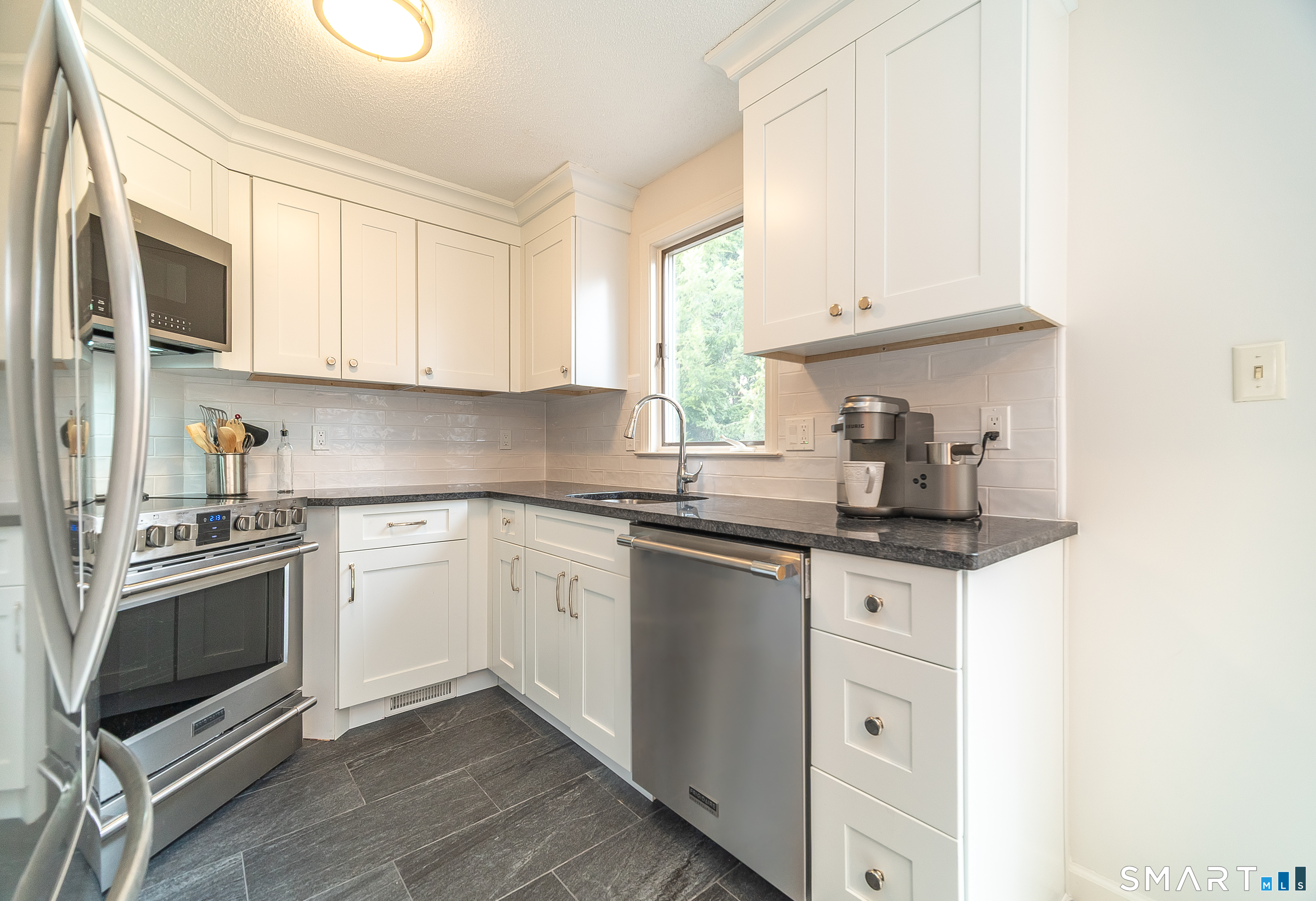 105 Sunrise Circle Windsor CT 06095